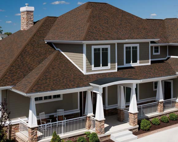 Computer rendered image of Owens Corning's TruDefinition Duration Shingle on a big, expensive home